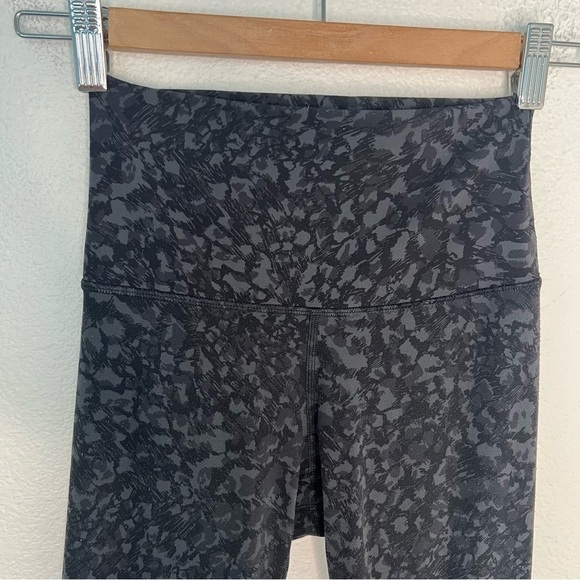 Lululemon Align Pant II 25" Wild Thing Camo Deep Coal Multi 2 - Picture 14 of 16